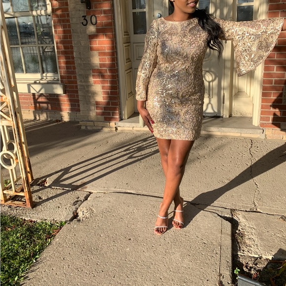 Worn Once Gold Floral Sequin Dress by Aidan Mattox Size 2-4 - Picture 3 of 4